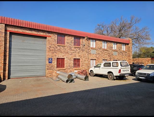 394M² MINI FACTORY FOR SALE IN KYA SANDS